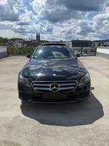 Mercedes-Benz E 220 d AVANTGARDE Panorama Dach 360 grad Cam  - mit Diesel-Antrieb: Limousine, Panorama Dach