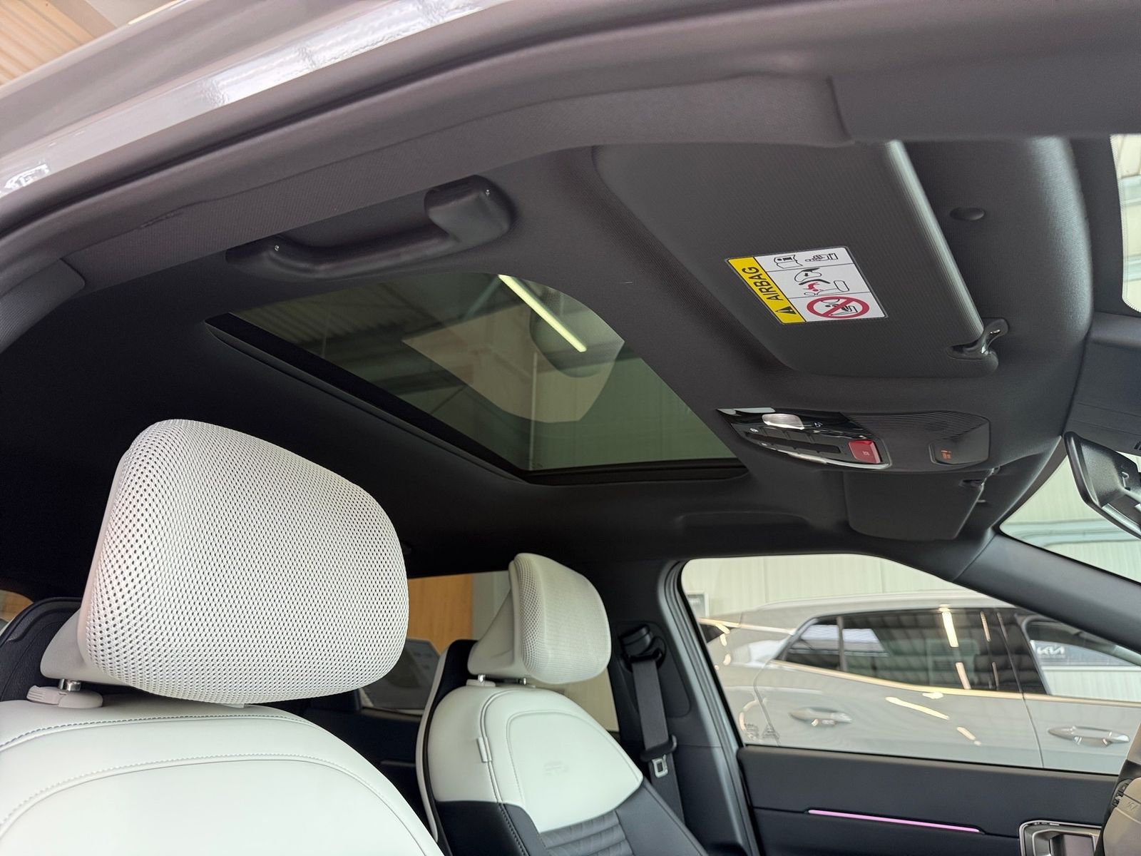 Fahrzeugabbildung Kia EV4 81 FWD GTL DWP COM GD