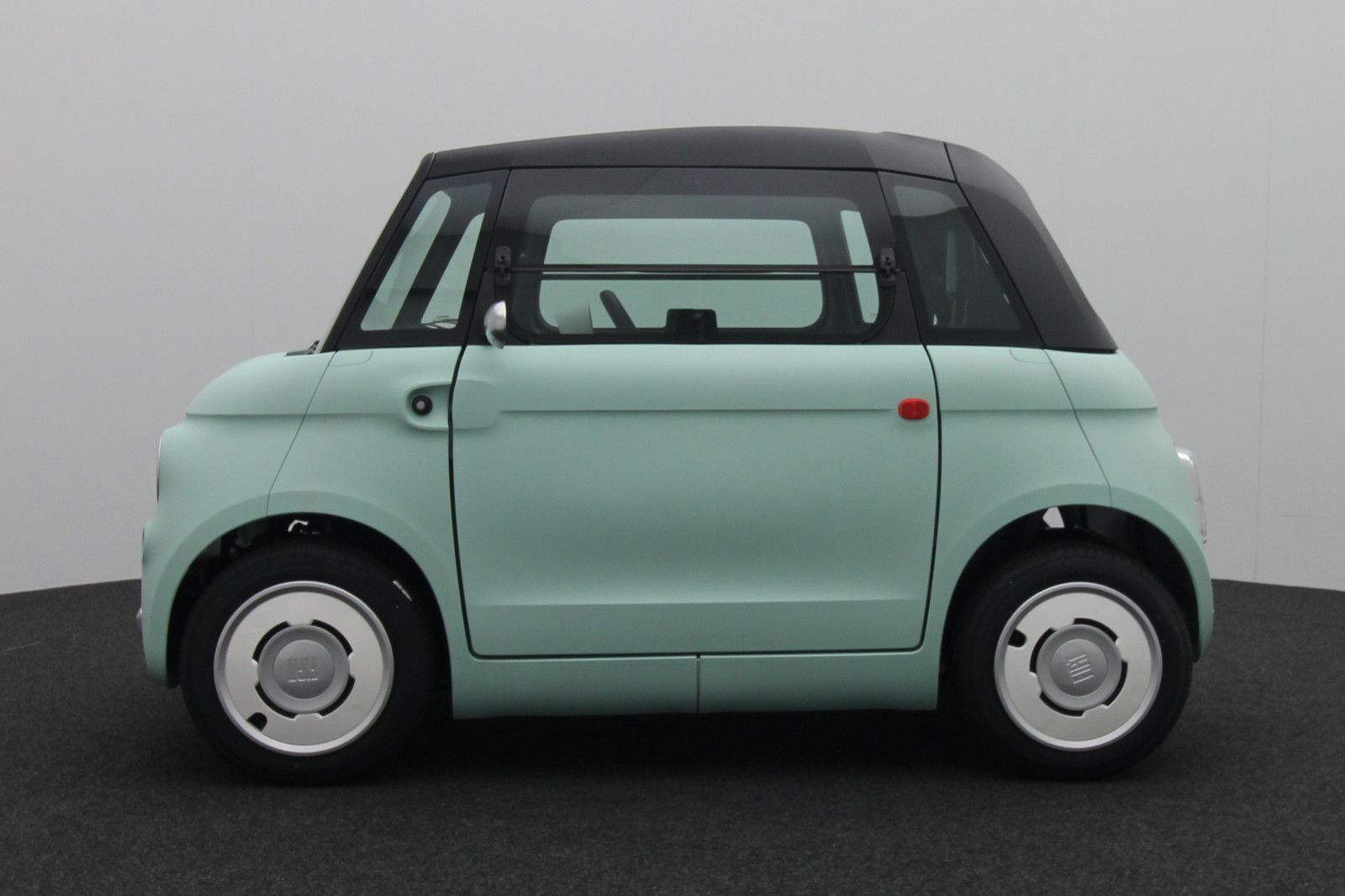 Fahrzeugabbildung Fiat Topolino *FAHREN AB 15* 7 kWh