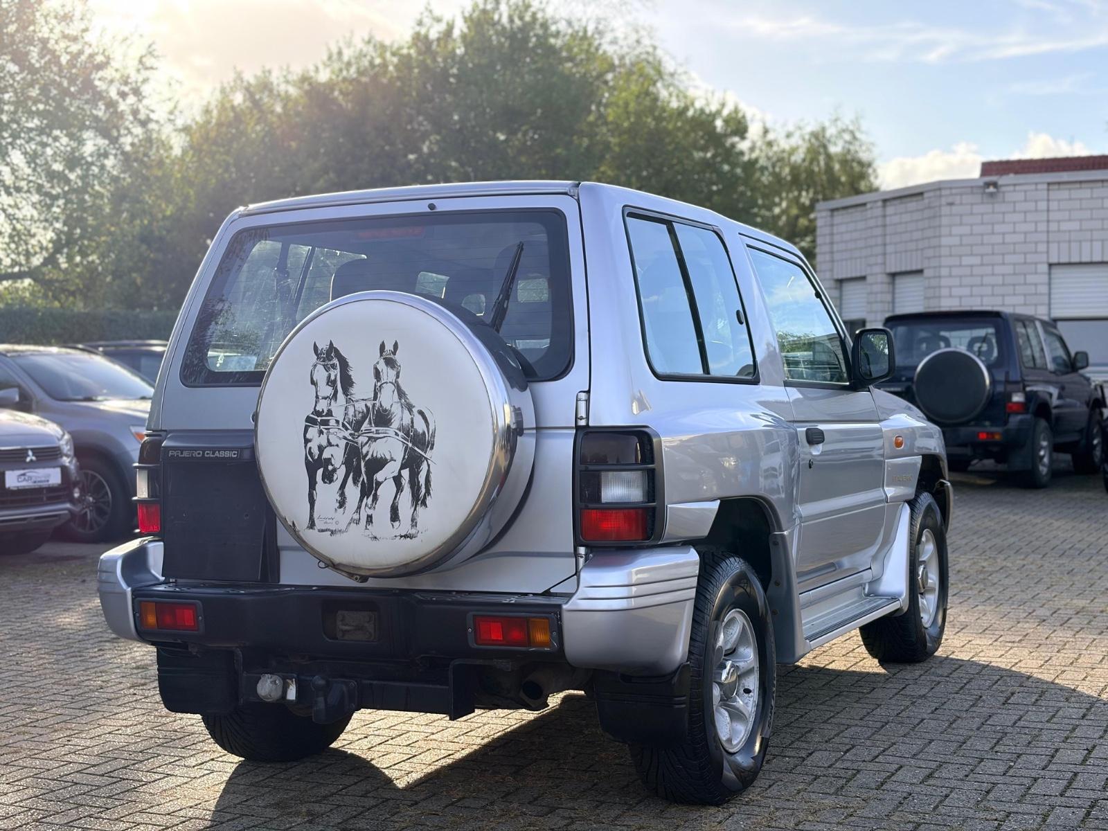 Mitsubishi Pajero 2004 — photo 15