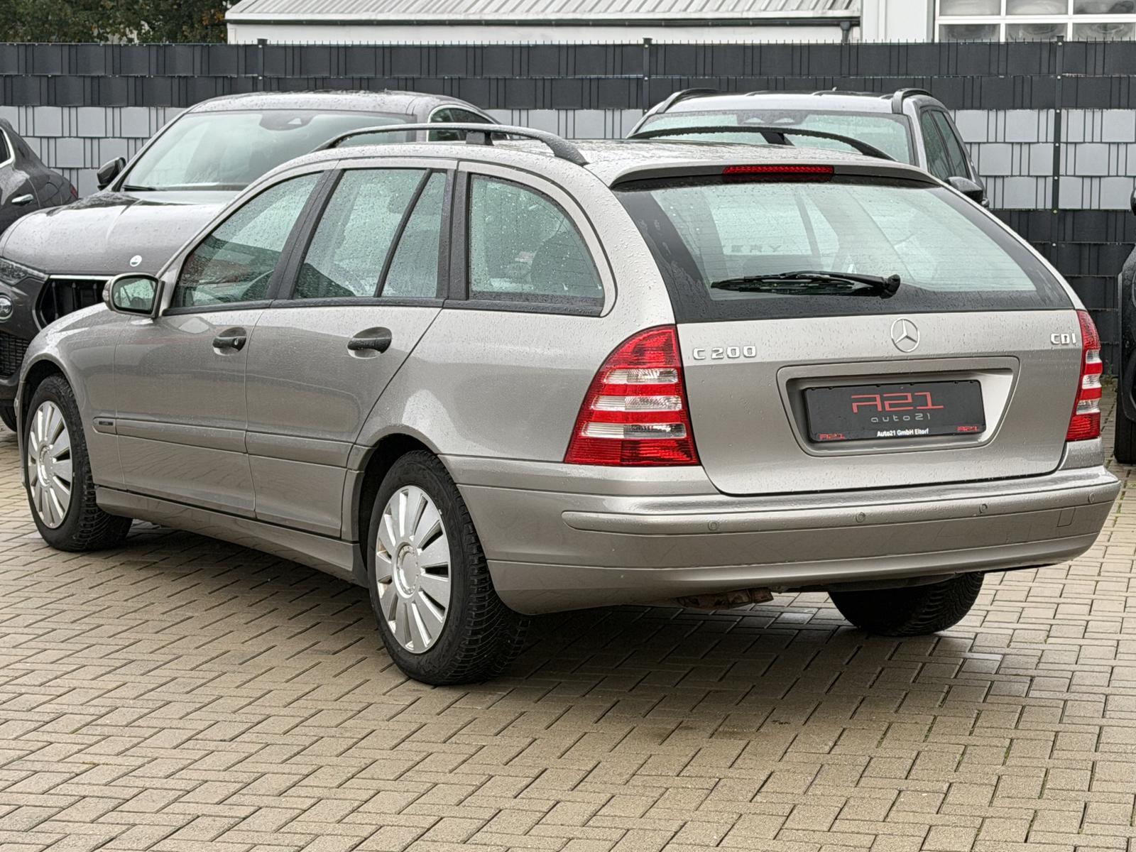 Mercedes-Benz C200 2005 — фото 6