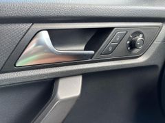 Fahrzeugabbildung Volkswagen Caddy Maxi Trend 4Motion AHK NAVI 2xSCHIEBETÜR