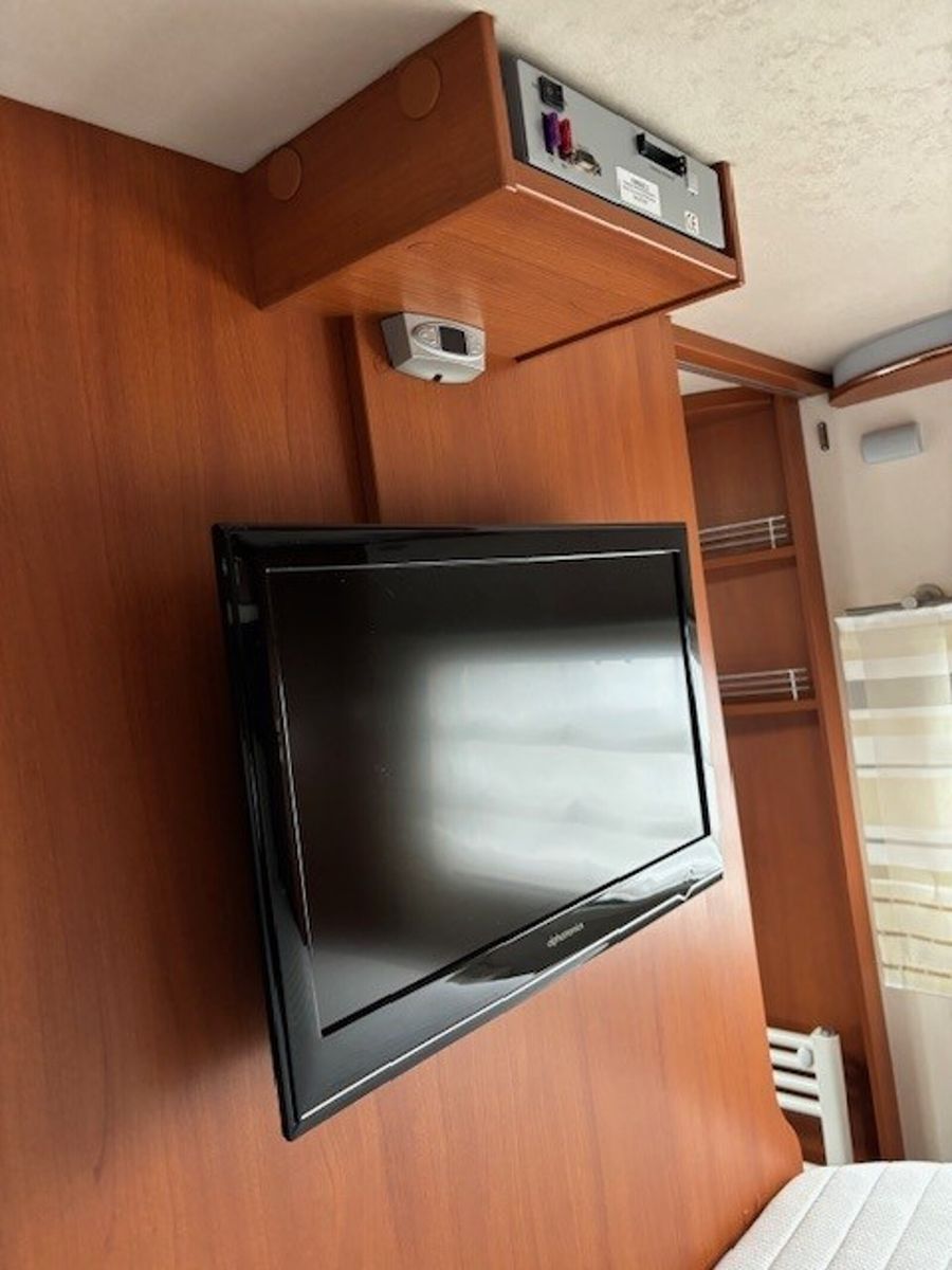 Fahrzeugabbildung Frankia Luxury Class 7900 Solar,SAT,Hubstützen,Dachklima