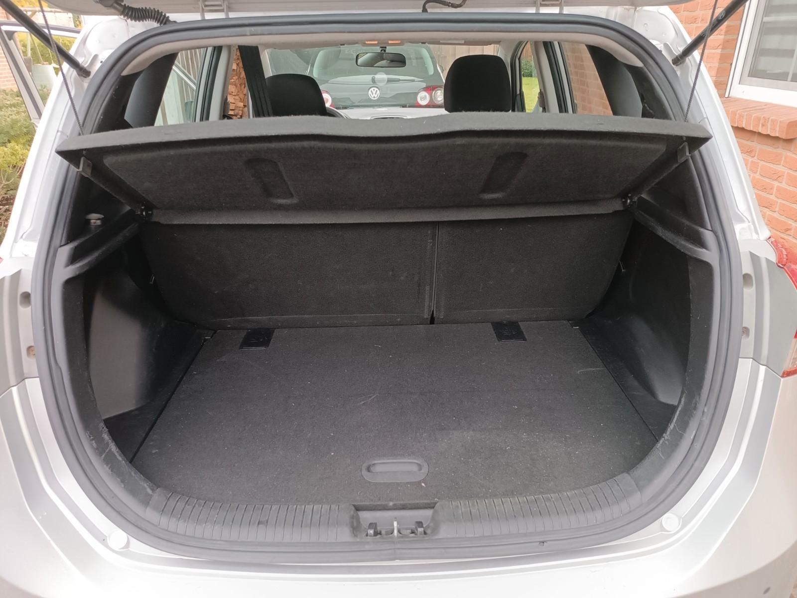 Hyundai ix20 2014 — photo 9