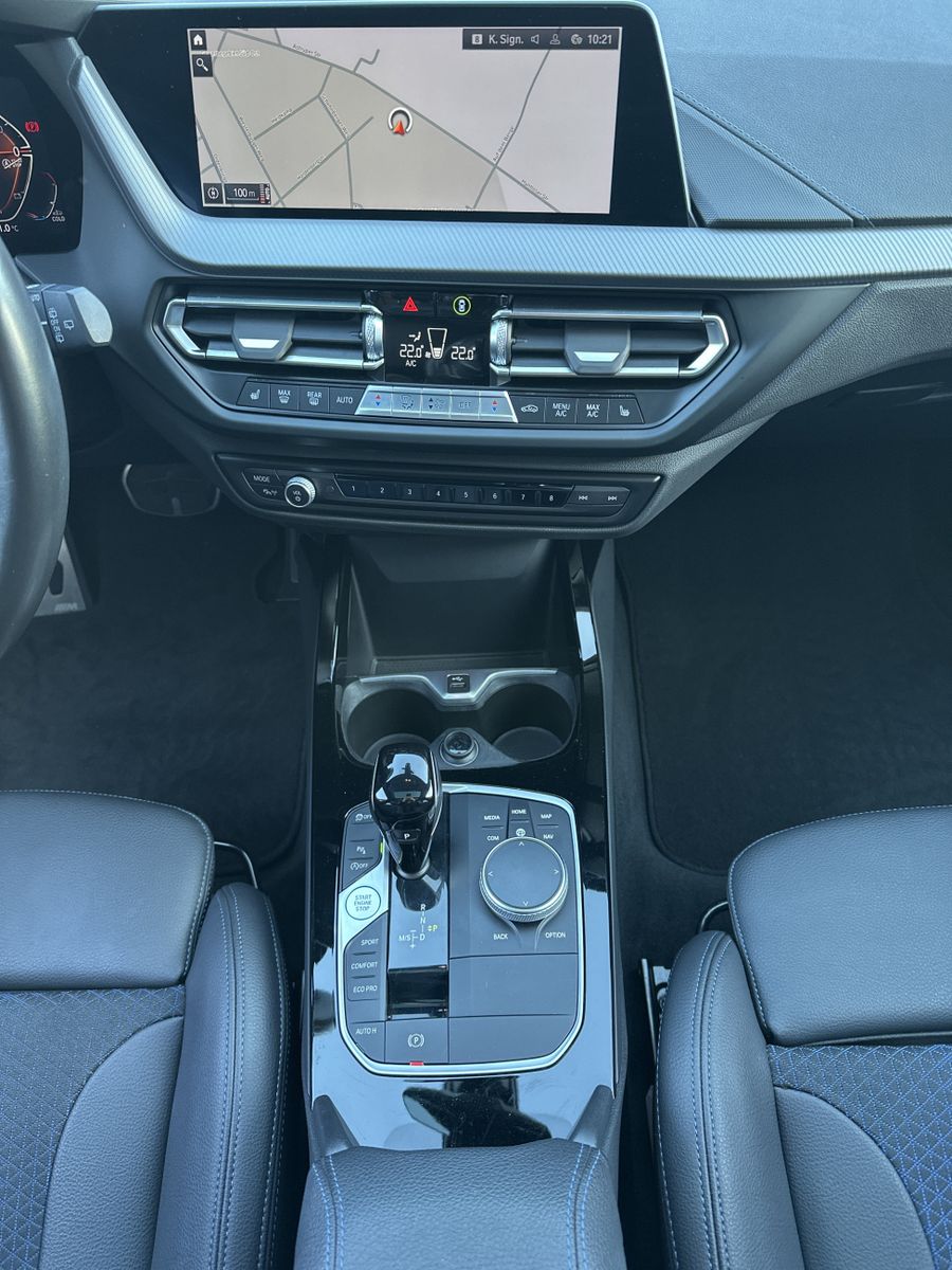 Fahrzeugabbildung BMW 120i 5-Türer M-Sport Aut. NAV+LED+PANO+18ZO+HIFI