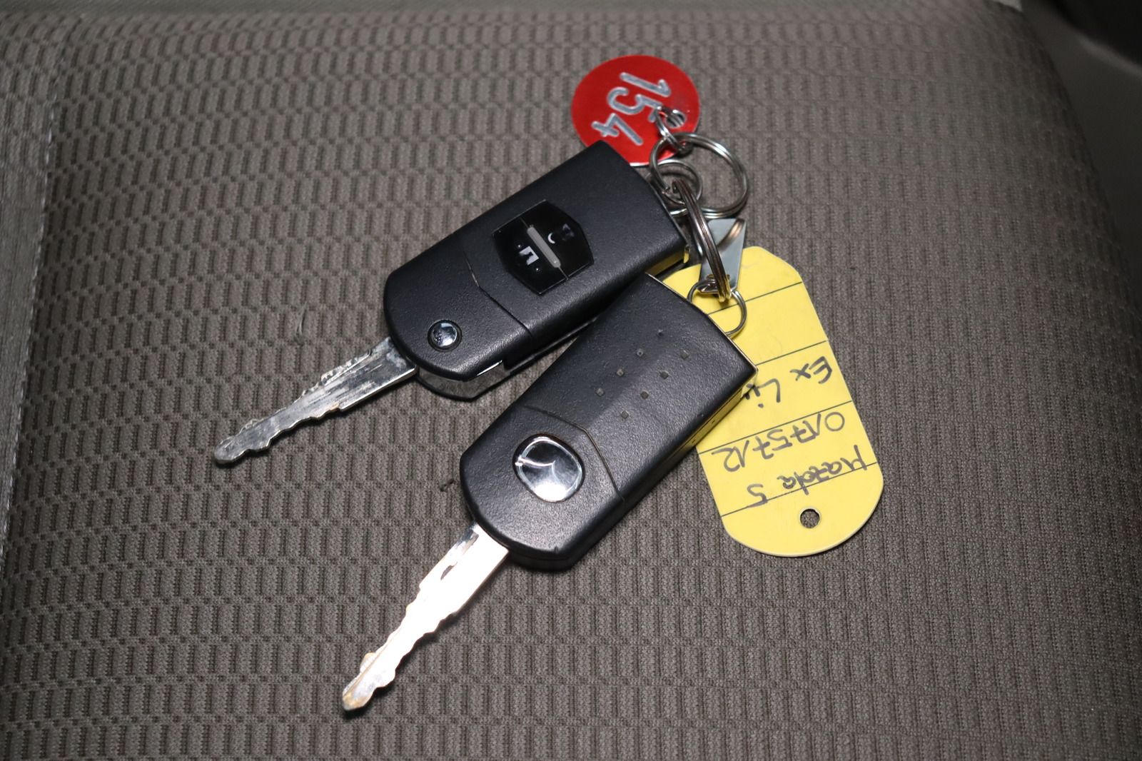 Fahrzeugabbildung Mazda 5 1.8 Comfort * Sitzhg. * Klima * 7-Sitzer