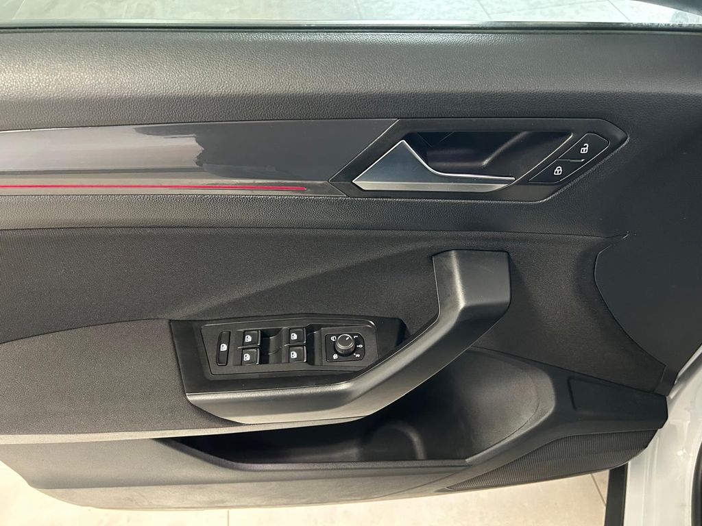 Volkswagen T-Roc 4M HIGHLINE*NAVI*ViCo*PARKLENK*CAM*AHK*LED