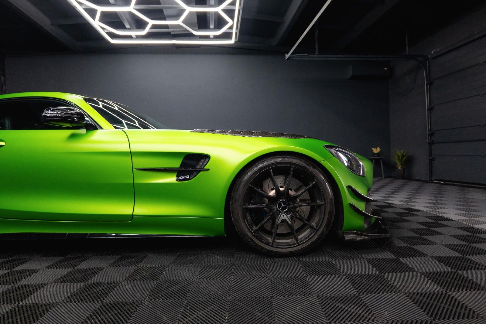Fahrzeugabbildung Mercedes-Benz AMG GT R Coupe TIKT Performance | 750PS | Carbon