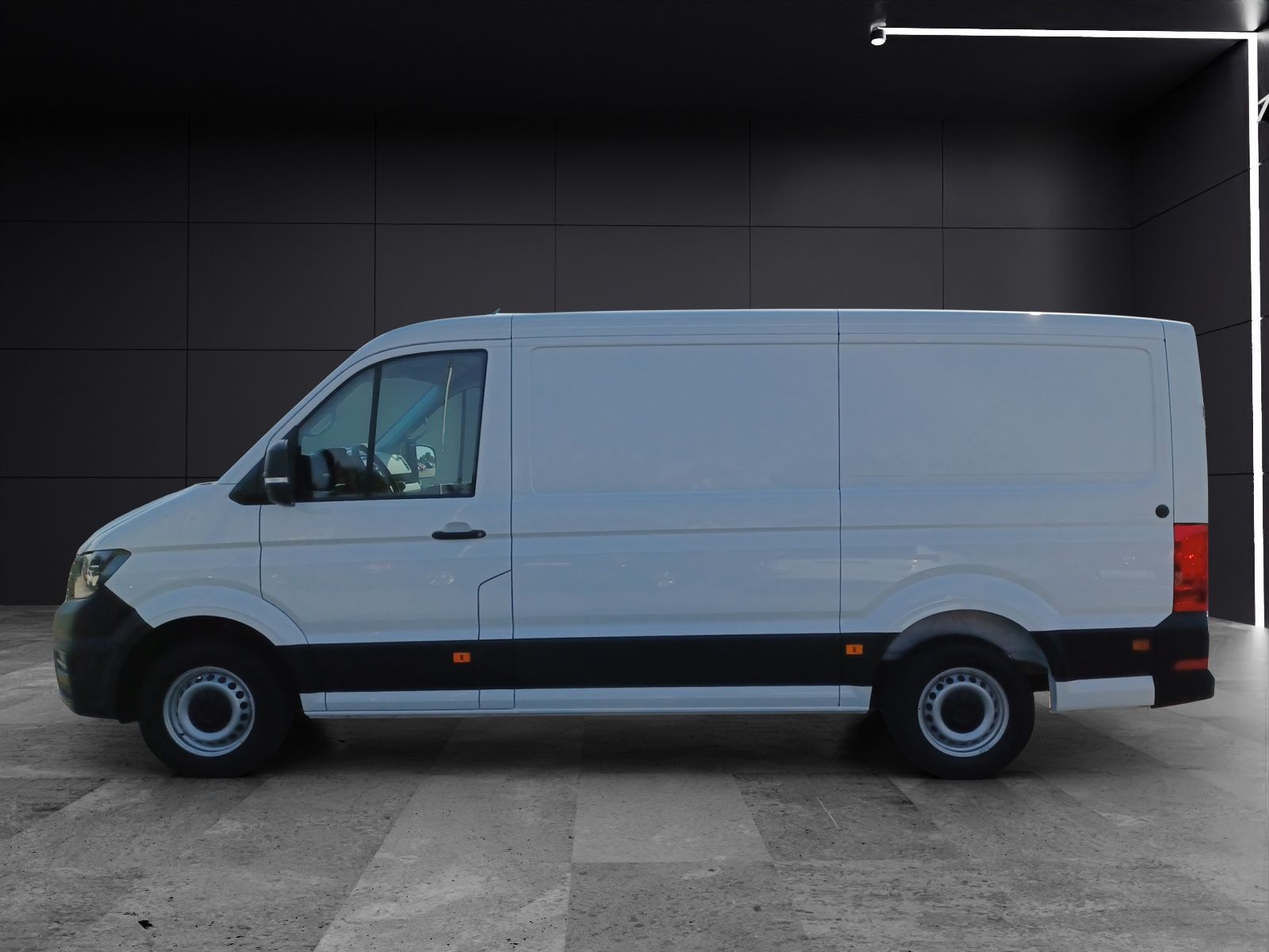 Fahrzeugabbildung Volkswagen Crafter Kasten 35 TDI MR KLIMA AHK RADIO HOLZFUS
