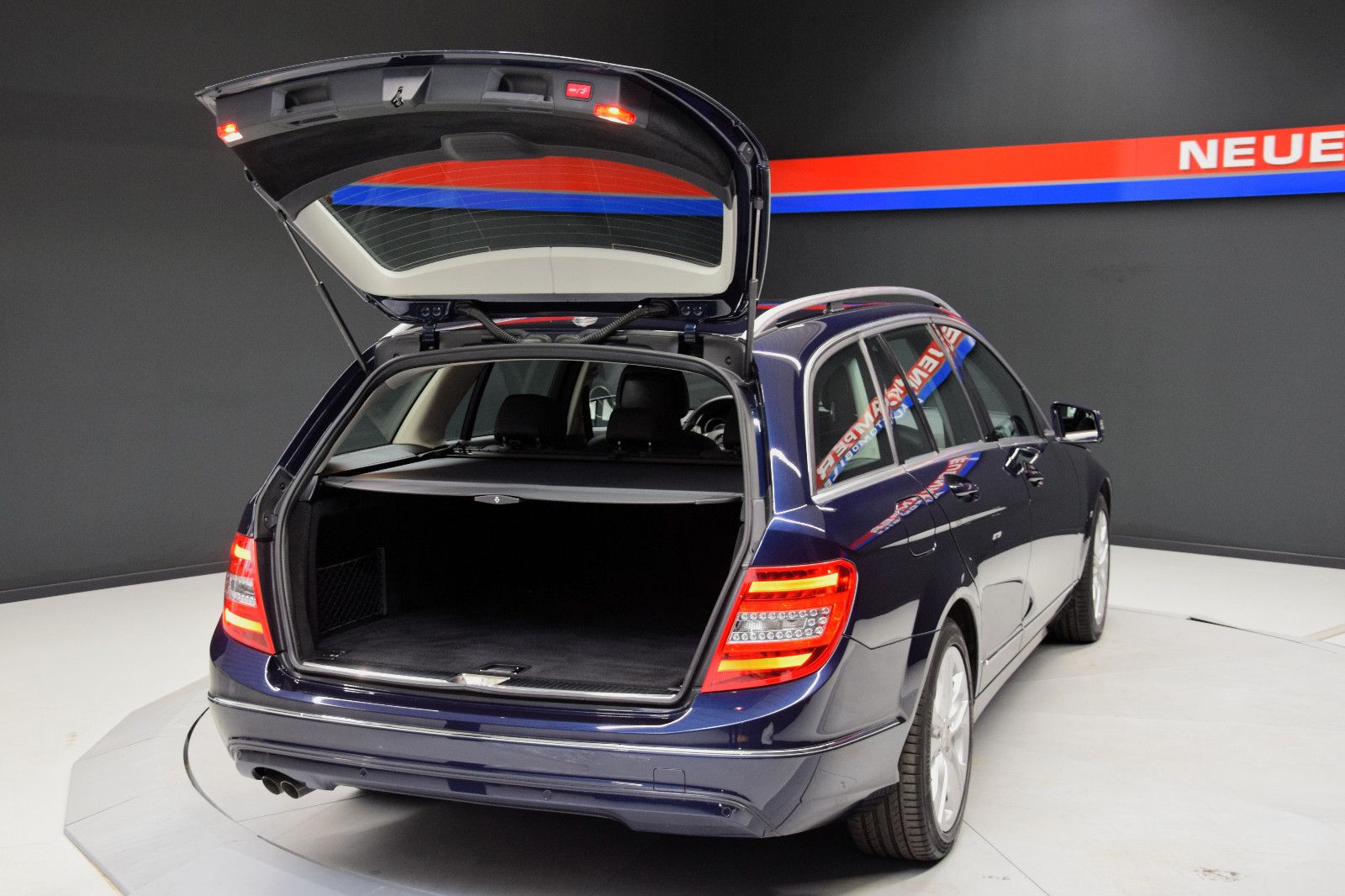 Fahrzeugabbildung Mercedes-Benz C 180 T CGI BlueEfficiency Avantgarde 2.Hand