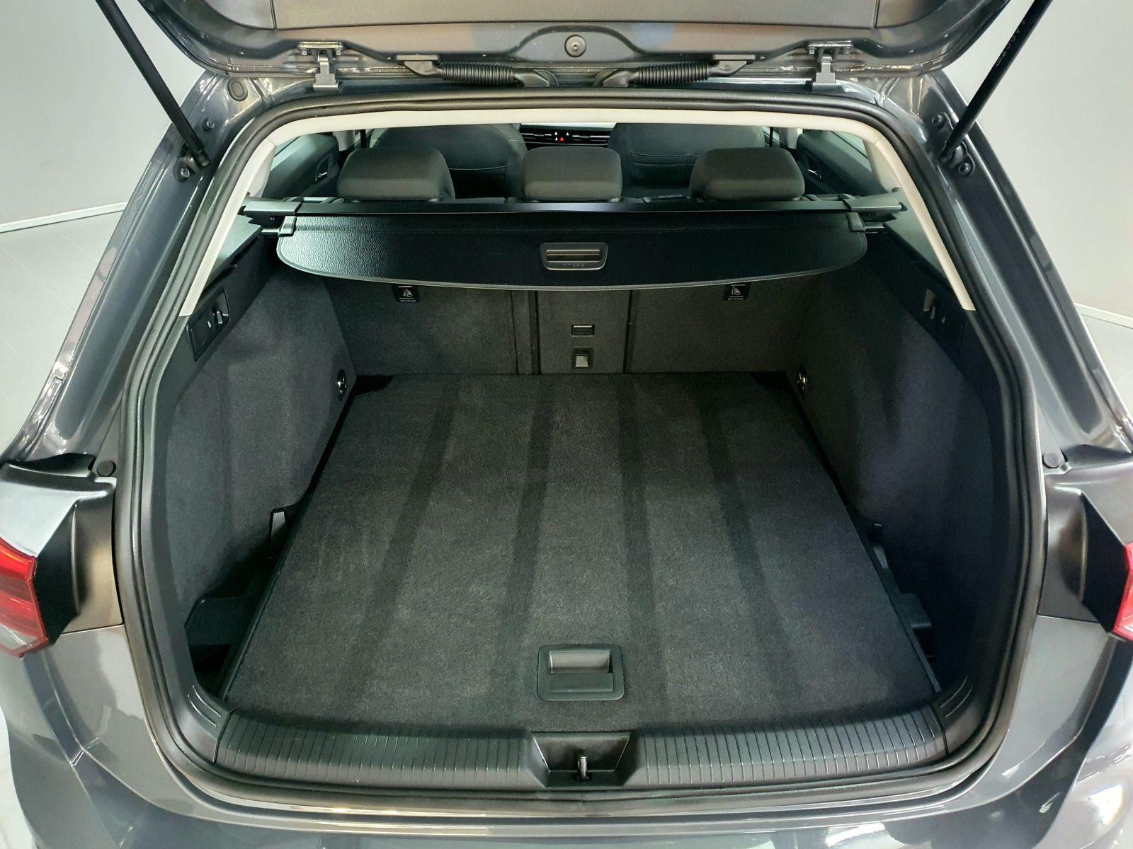 Volkswagen Golf VIII Variant Life 2.0TDI DSG AHK/ACC/Navi, миниатюра 10
