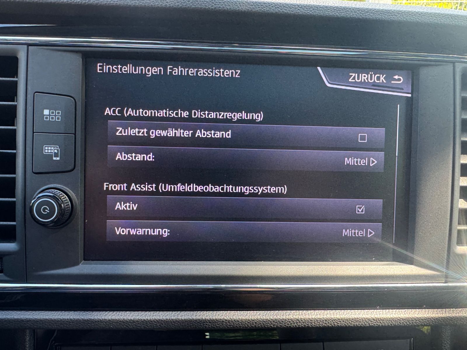 Fahrzeugabbildung SEAT Leon Cupra 290 Panorama+LED+Navi+BeatsAudio