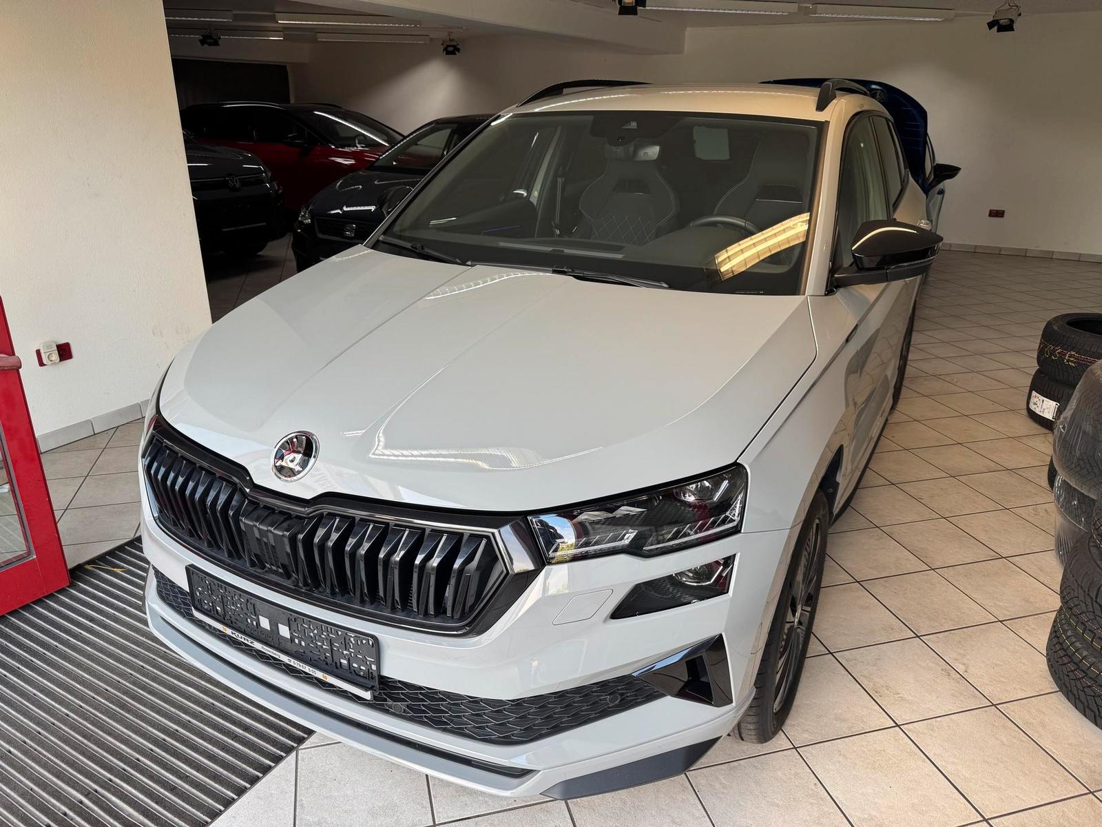 Skoda Karoq 1.5 TSI (150PS) DSG SPORTLINE AHK/MATRI...