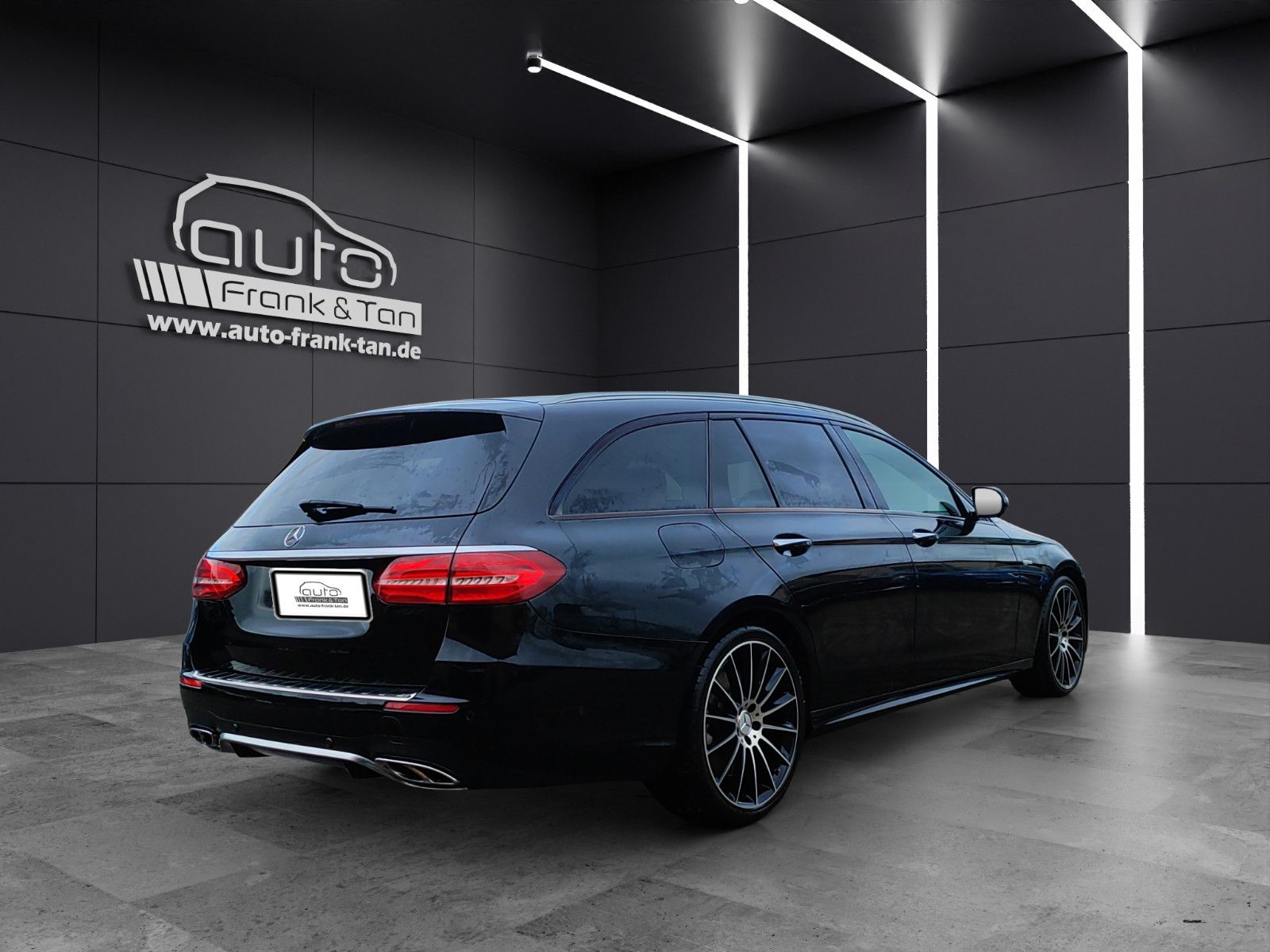 Fahrzeugabbildung Mercedes-Benz E 43 AMG 4Matic*Head-up*Pano*360°*Ambiente*