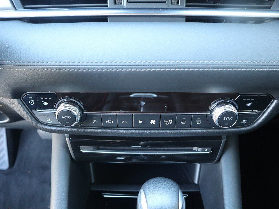 Fahrzeugabbildung Mazda 6 L Exclusive-Line G-165 AT LEDER-S NAVI el.Sitz