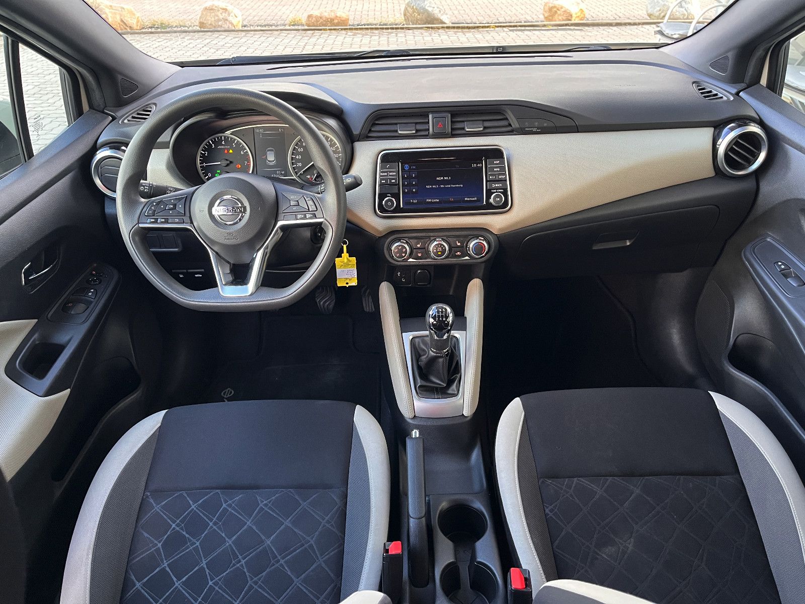 Fahrzeugabbildung Nissan Micra Acenta