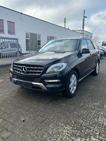 Mercedes-Benz ML 350 BlueEfficiency*Navi-Leder-Xenon*