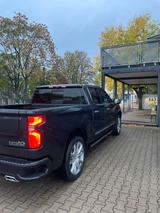 Chevrolet Silverado High Country 6,2 V 8 - Chevrolet Gebrauchtwagen von 2024