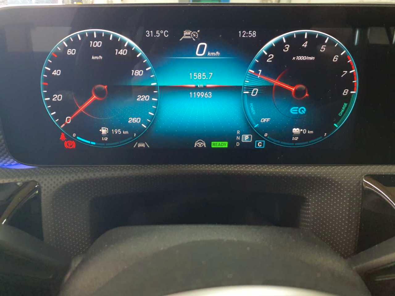 Mercedes-Benz A 250e -Progressive AHK BusiP AssiP Beam