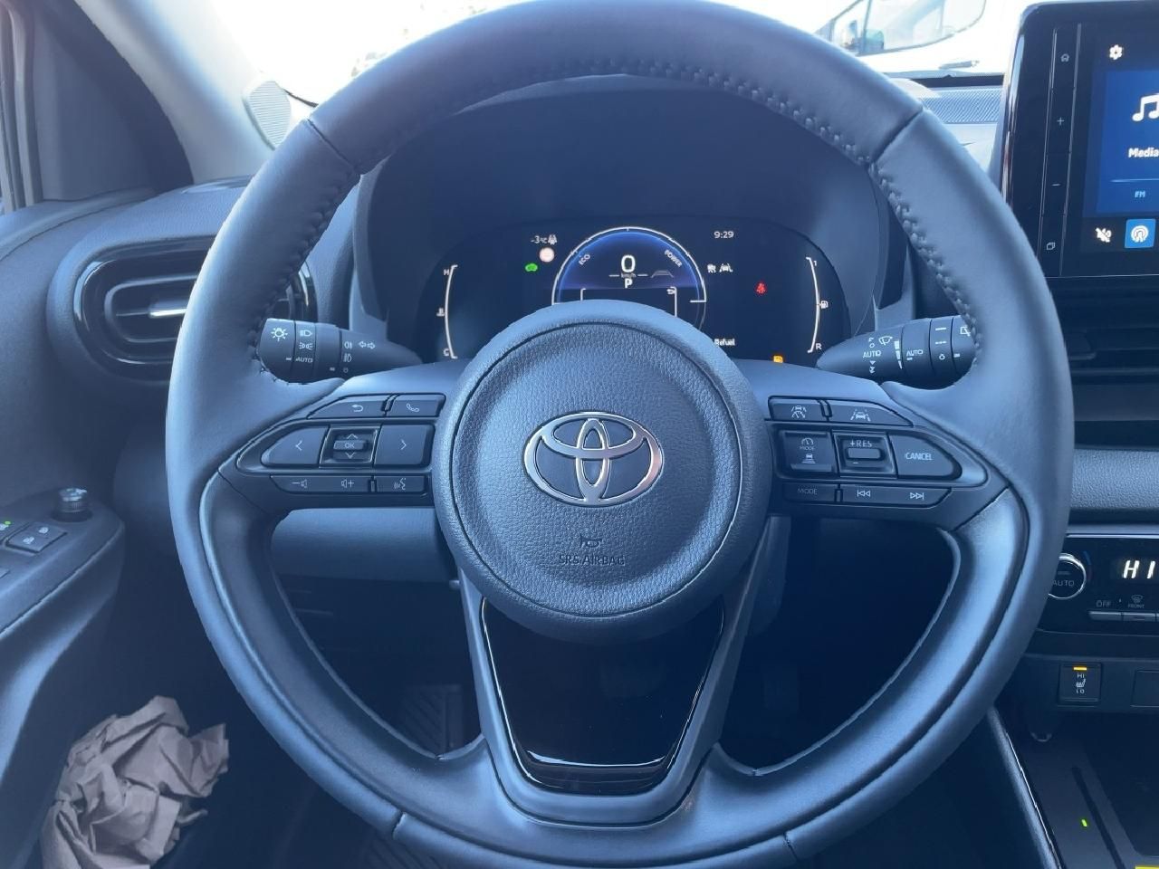 Fahrzeugabbildung Toyota Yaris Hybrid 116 PS Team D + Comfort Paket