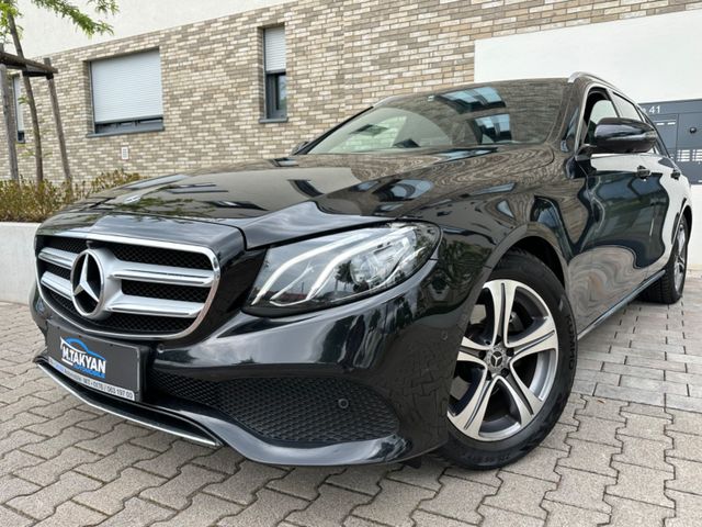 MERCEDES-BENZ E 200 T-Modell *1.Hand*Navi*360 Grad-Kamera*