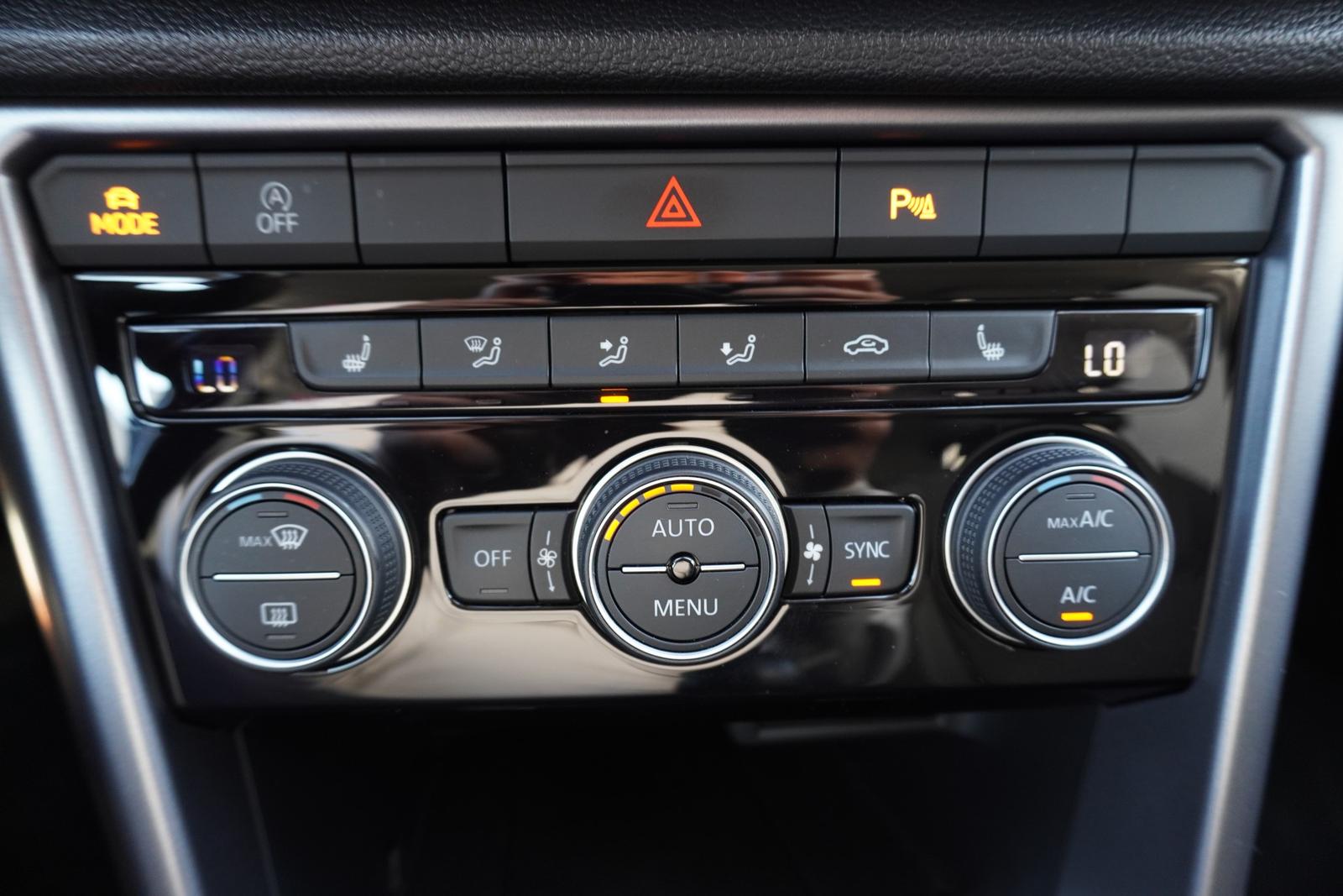 Volkswagen T-Roc 1.0 TSI Active LED Navi ACC AHK PDC DAB, миниатюра 25