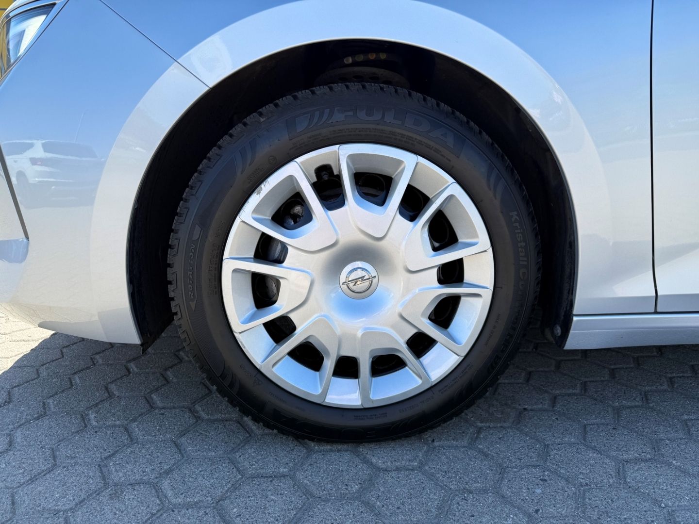 Fahrzeugabbildung Opel Astra L Elegance mit SHZ+LHZ+Kamera
