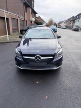 Mercedes-Benz CLA 200CDI  leder Automatik Rückfahrkamera  - Mercedes-Benz CLA-Klasse mit Schiebetür