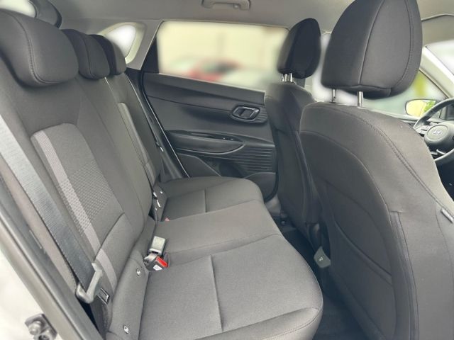 Fahrzeugabbildung Hyundai i20 FL (MY25) 1.0 T-GDI (100 PS) Prime Navi Digi