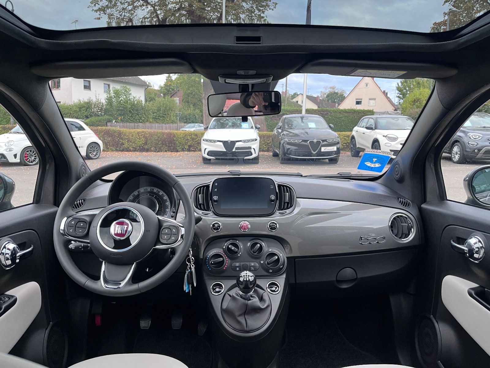 Fahrzeugabbildung Fiat 500 Dolcevita Hybrid