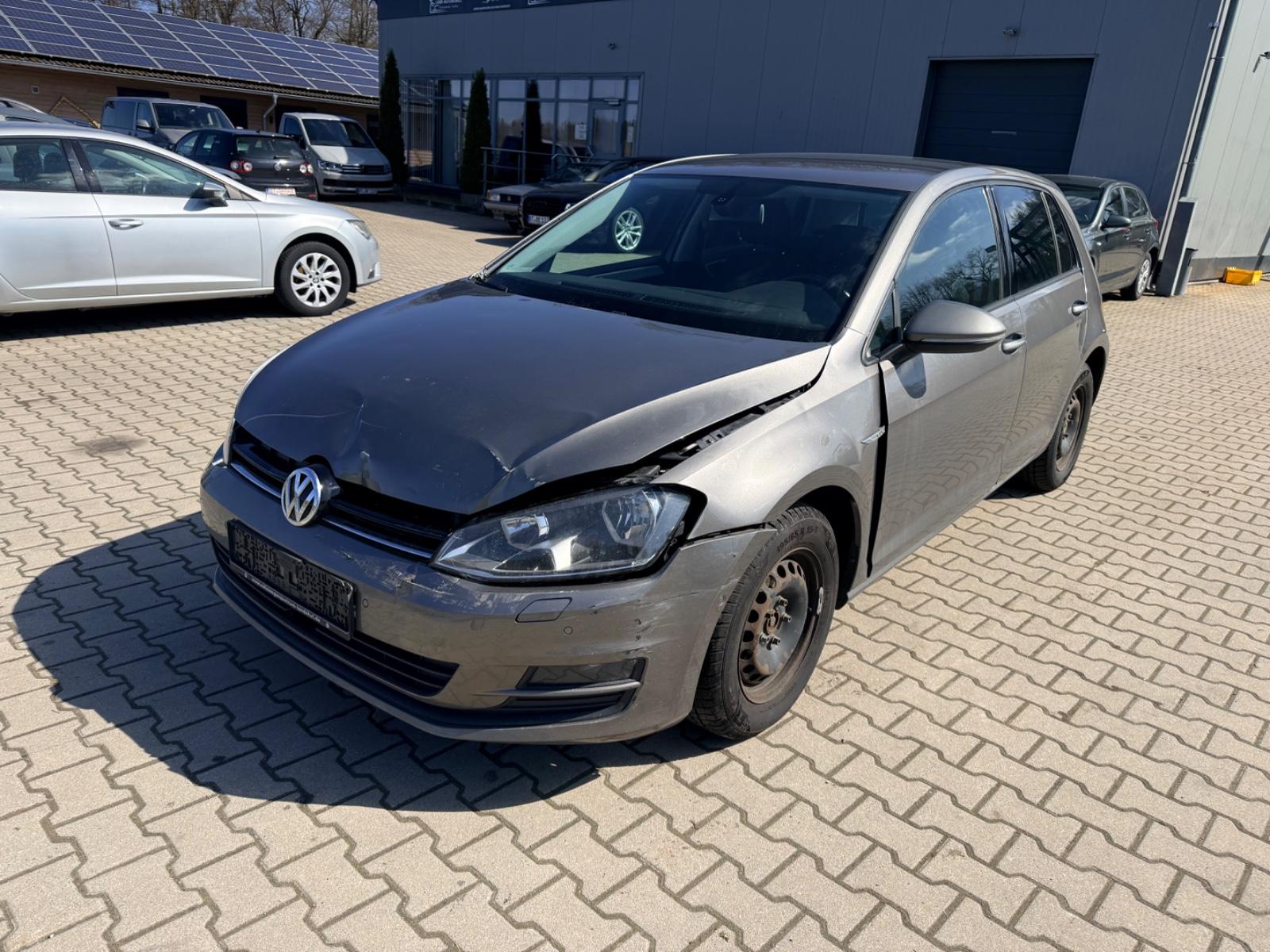 Volkswagen Golf VII Lim. Cup BMT