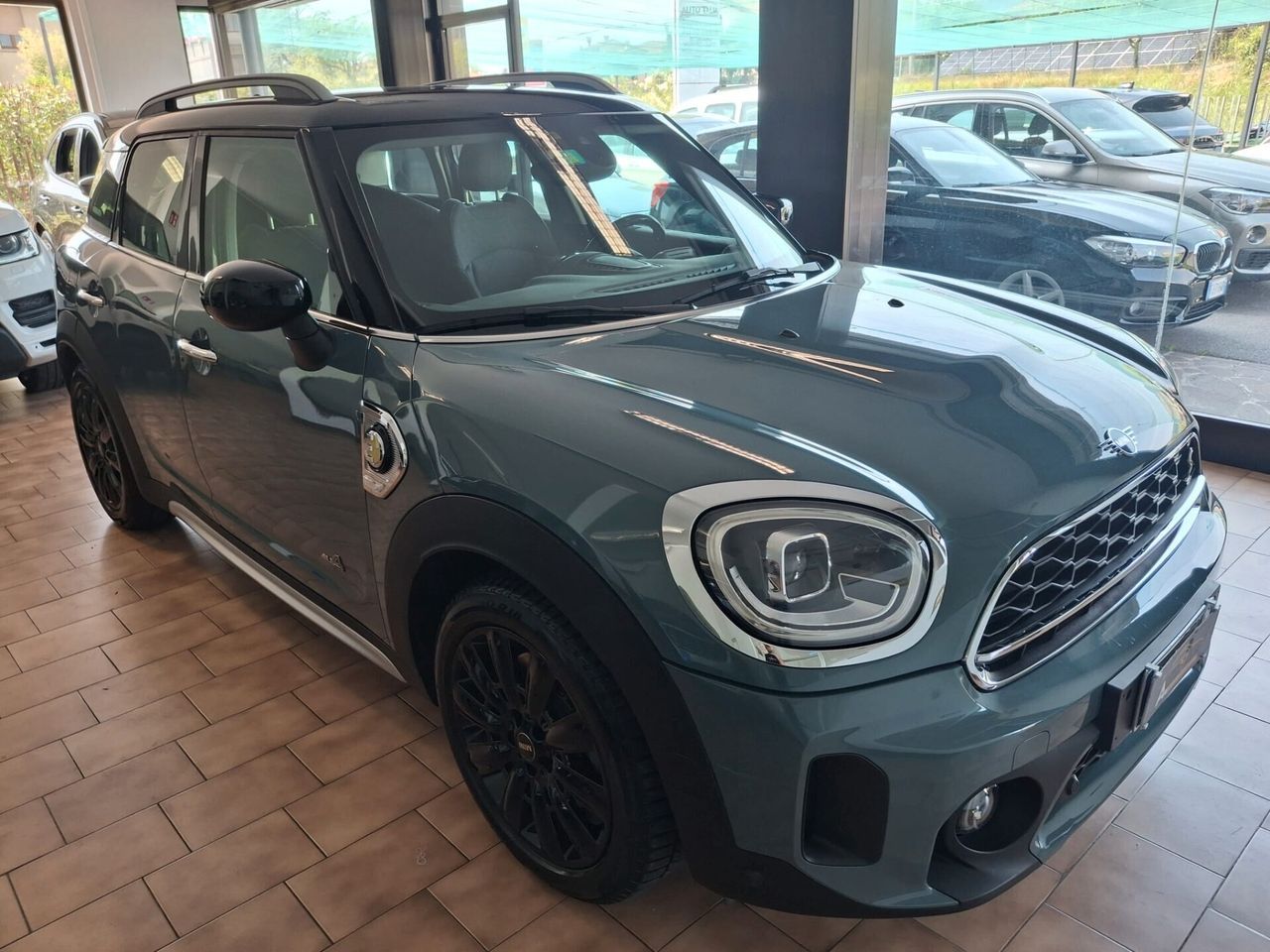 MINI Cooper SE Countryman 1.5 Hype all4 auto*tag imagem 3
