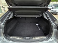 Fahrzeugabbildung Rafale Techno 1.2 E-TECH Hybrid 200 4Control adv