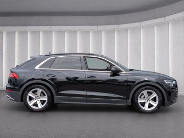 Audi Q8 - 2
