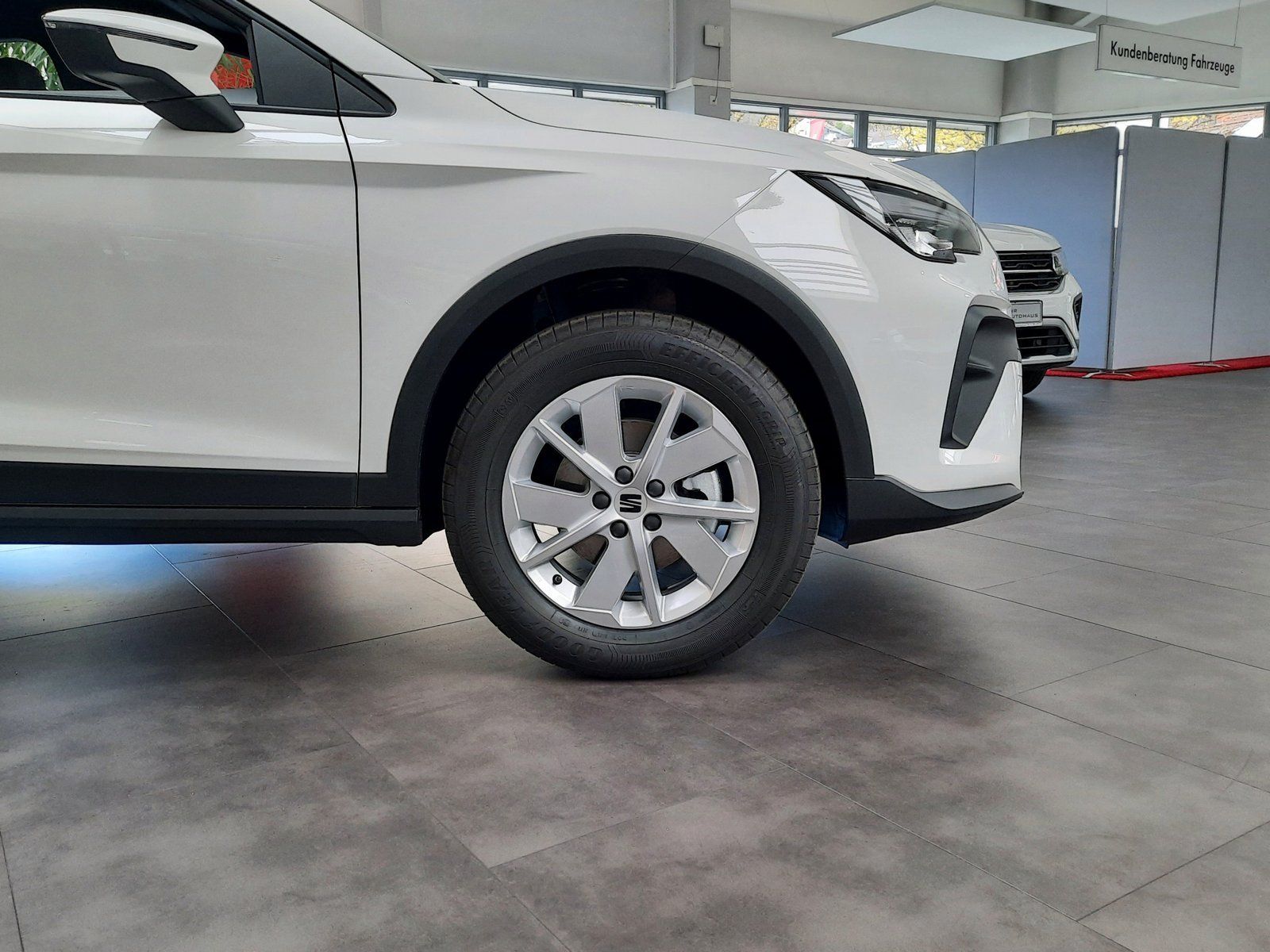 Fahrzeugabbildung SEAT Arona Facelift Style TSI*LED*Sitzhzg*PDC*ACC*APP
