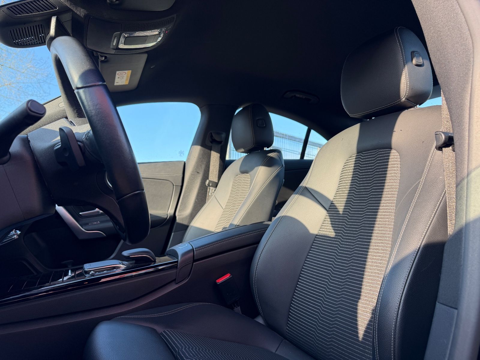 Fahrzeugabbildung Mercedes-Benz CLA 200 LED*AHK*KAMERA*TEMPO*NAVI*WIDESCREEN