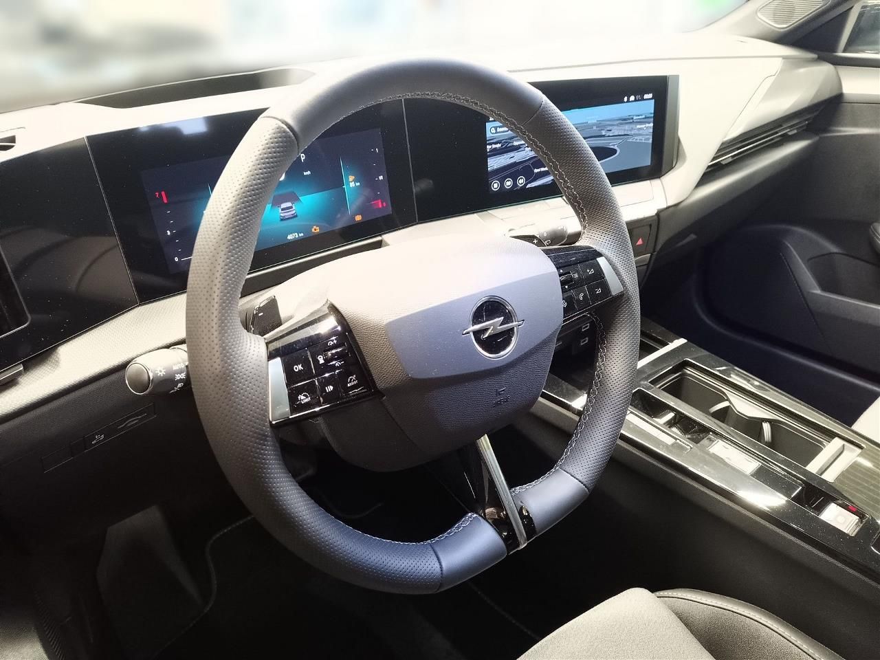 Fahrzeugabbildung Opel Astra L ST 1.2 GS 96KW Automatik