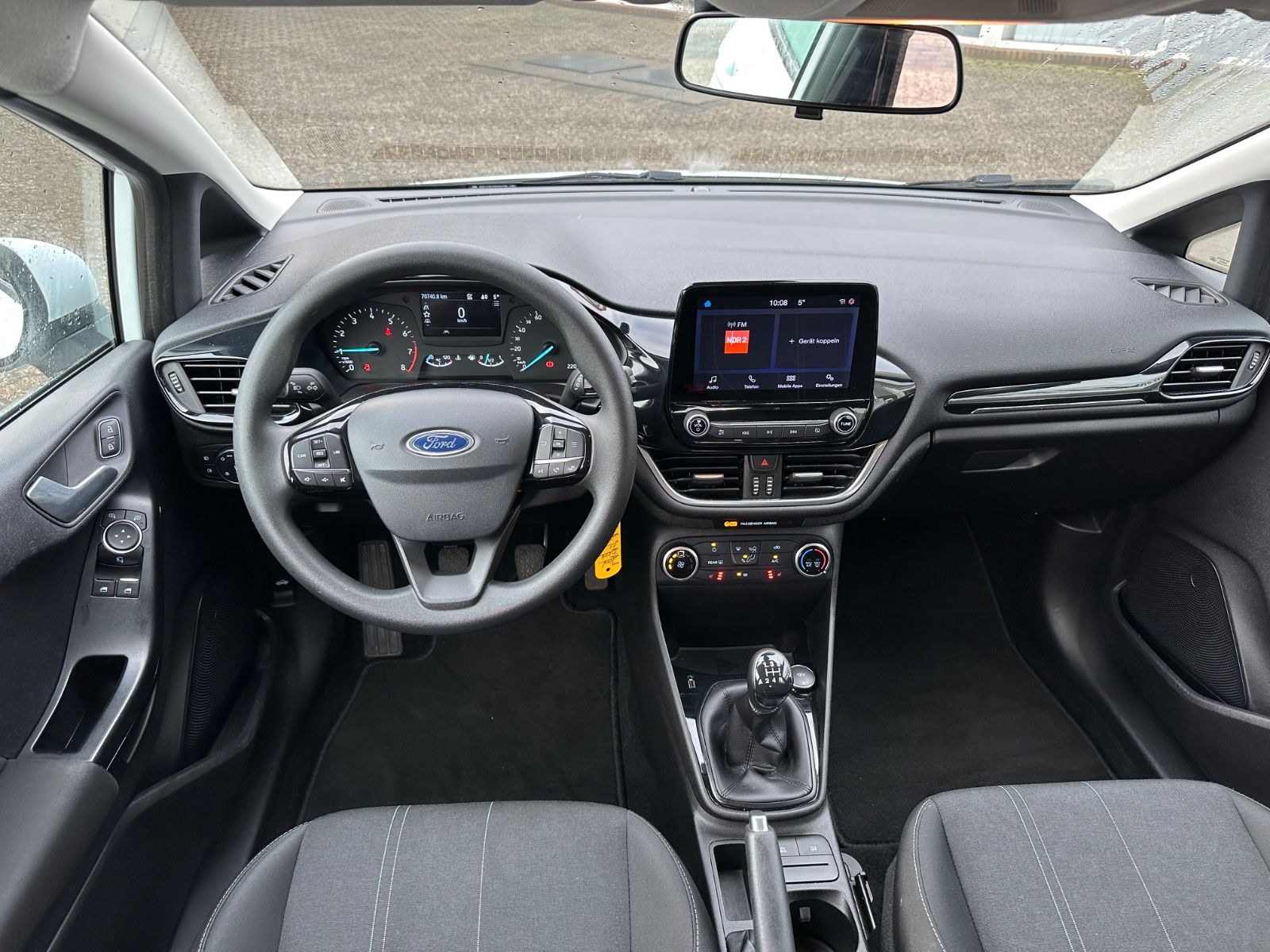 Fahrzeugabbildung Ford Fiesta 1.1 Cool & Connect Sitzheizung/AppConnect