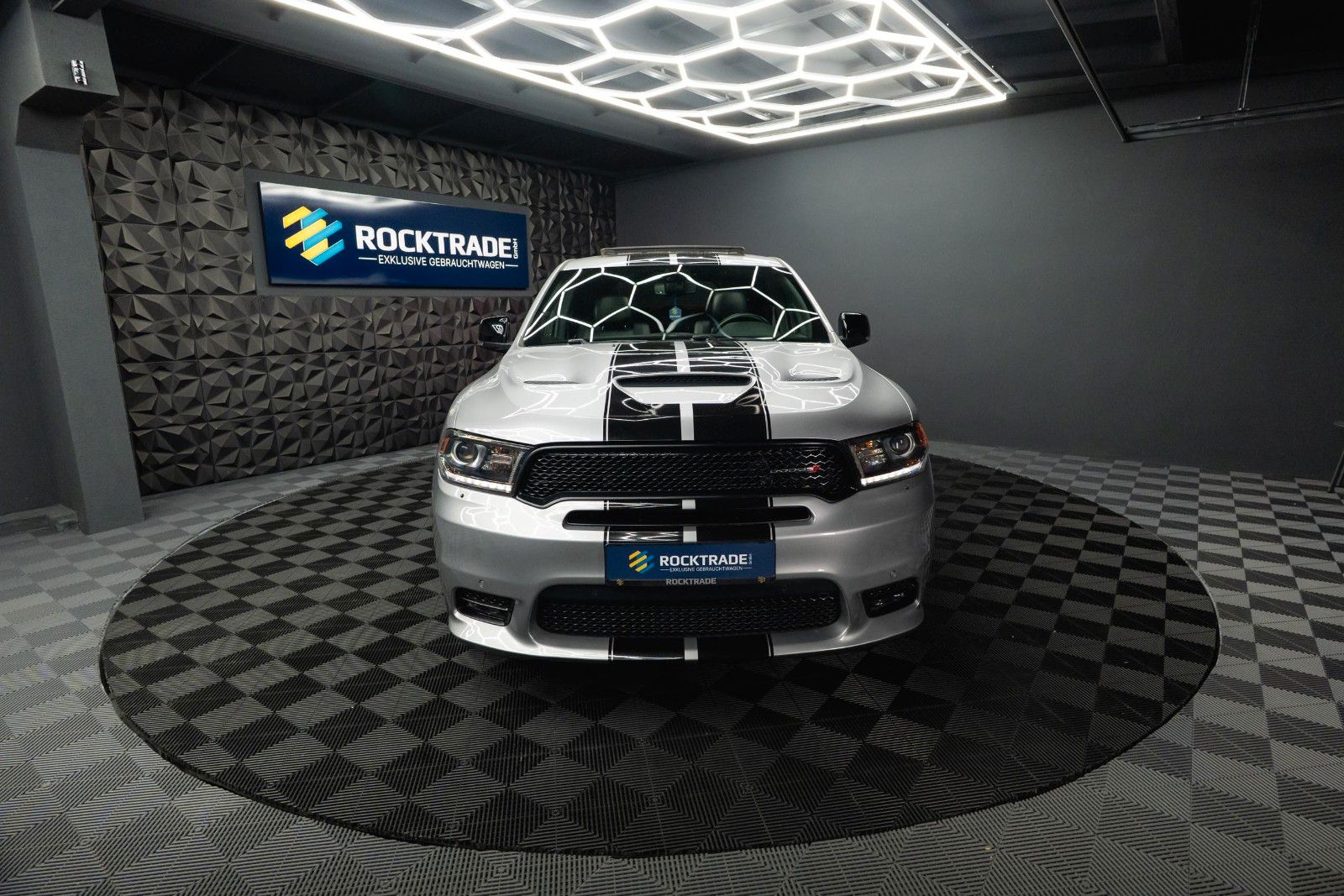 Fahrzeugabbildung Dodge Durango 5.7 V8 R/T 4x4 Night-Paket *7 Sitze*19%*