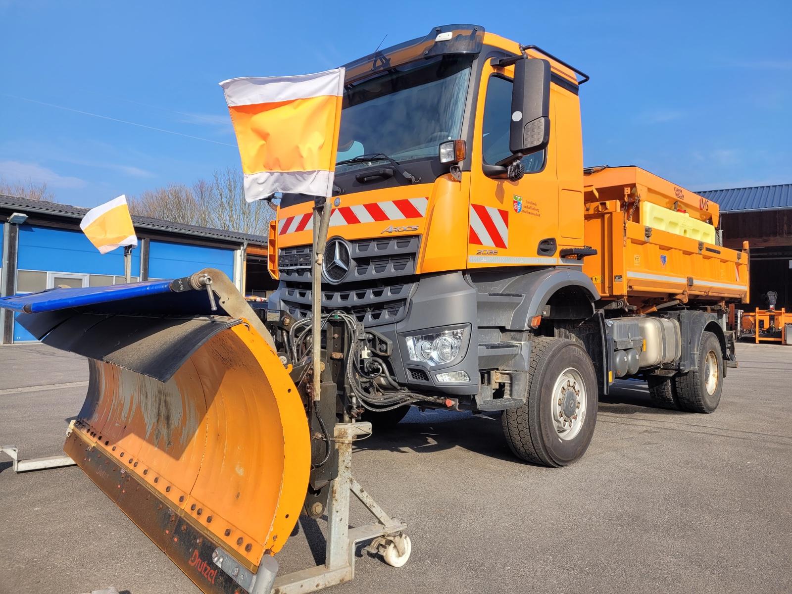 Mercedes-Benz MB 2036 AK 4x4 Allrad Kran Hiab absattelbar Funk