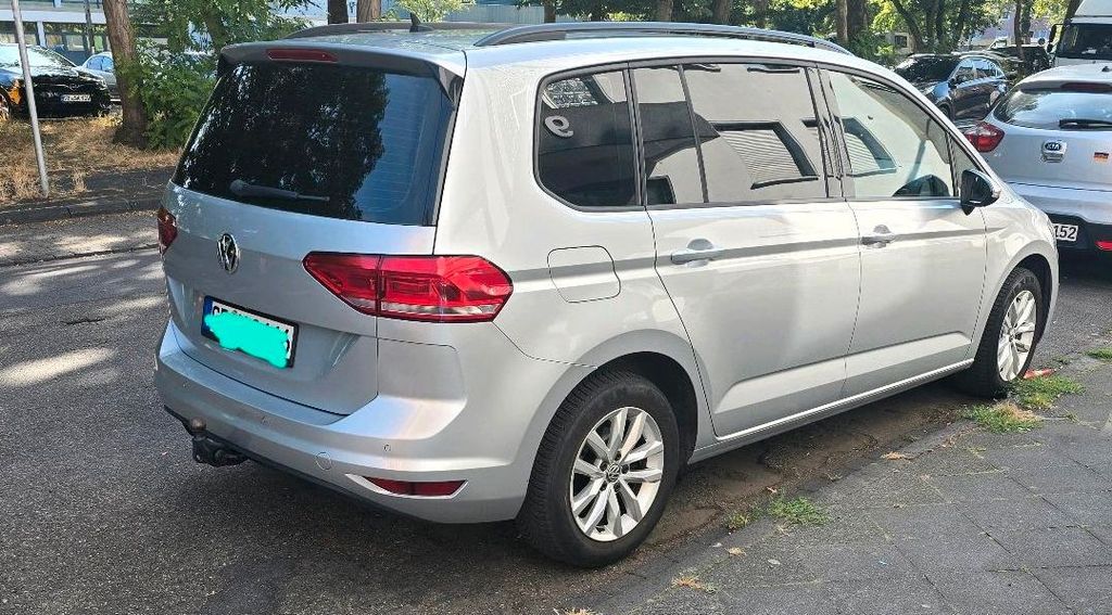 Image of Volkswagen Touran