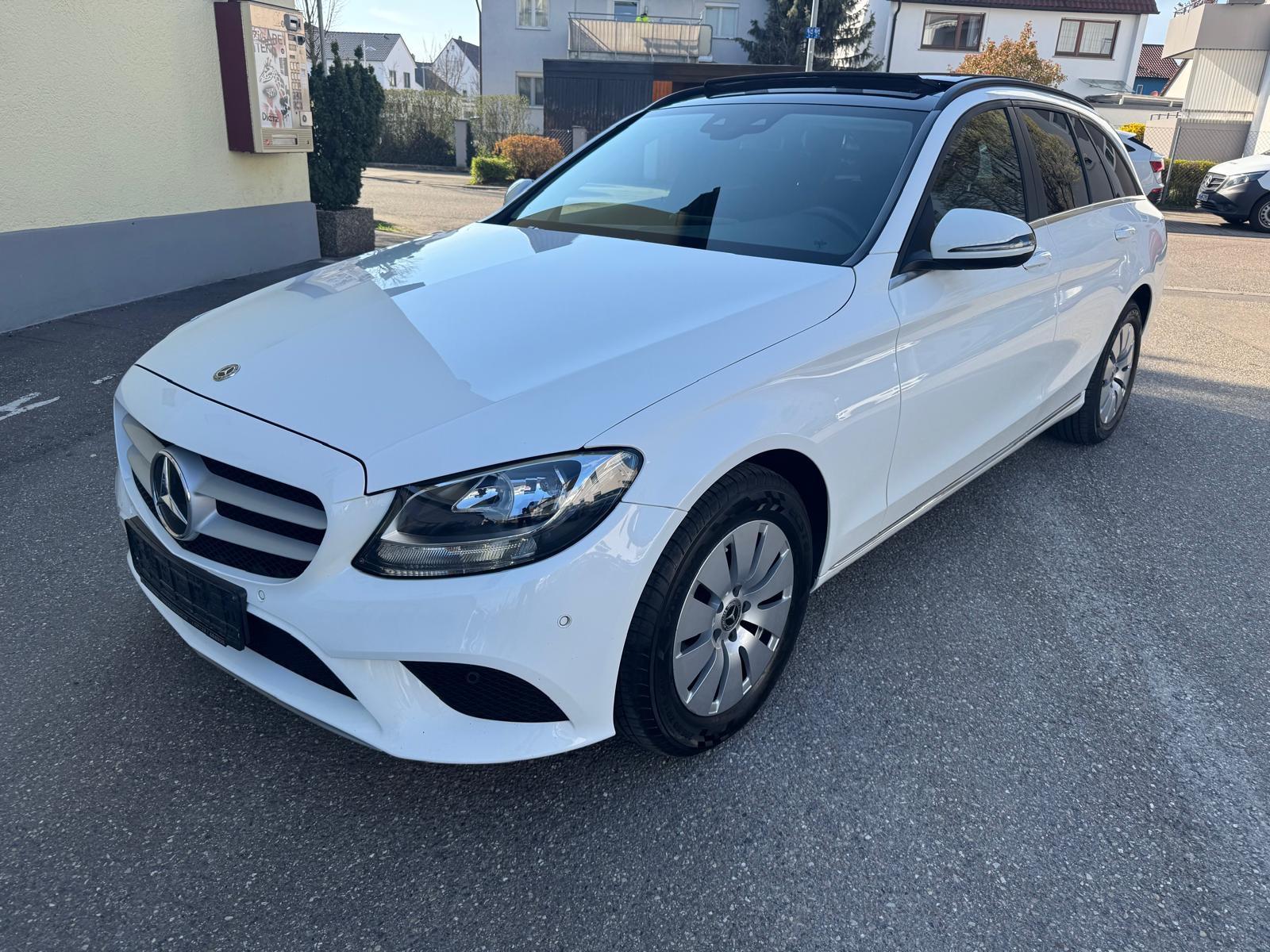 Mercedes-Benz C 220 d T-Modell/1.Hd/Business/Pano/Navi/AHK