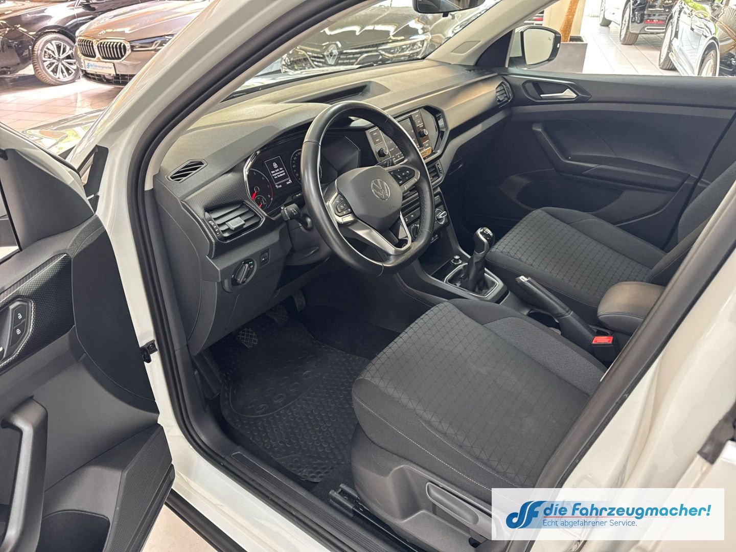 Fahrzeugabbildung Volkswagen T-Cross Life 1.0 TSI EU6d Musikstreaming DAB Tot