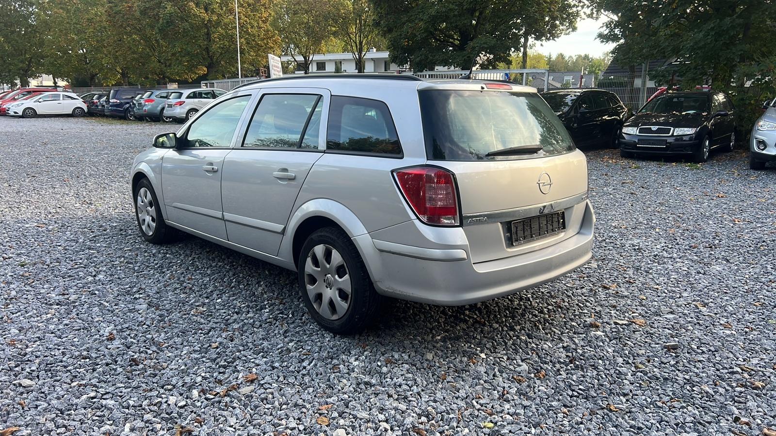 Opel Astra 2008 — photo 9