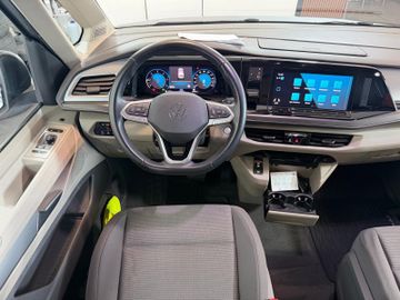Volkswagen T7 Multivan - 12