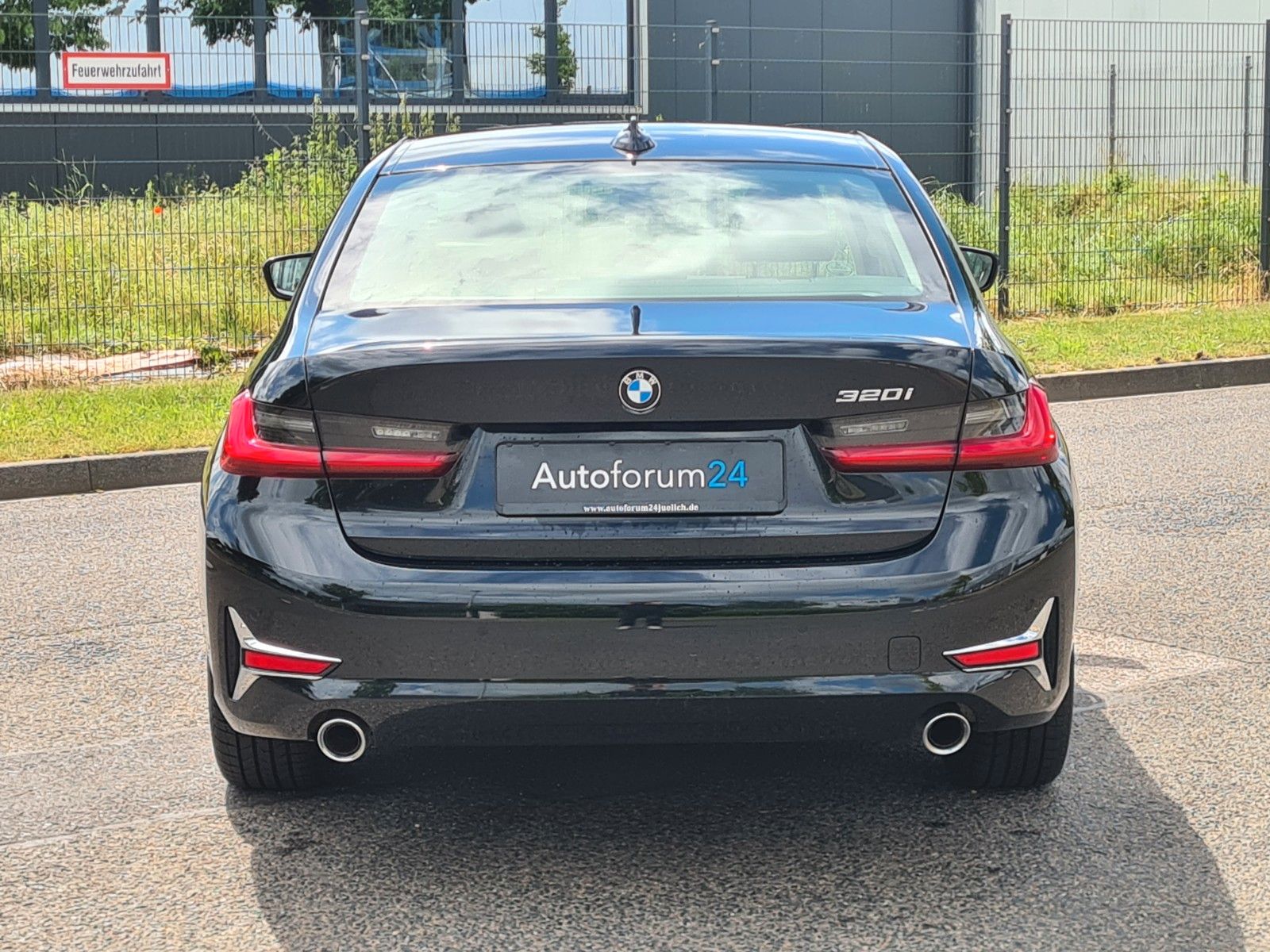 BMW 320 3 Limousine 320 i Luxury Line*LED*Navi*PDC* foto 4