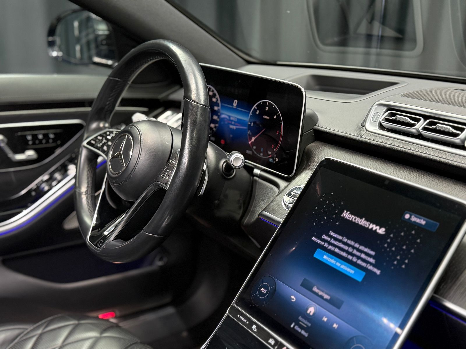 Fahrzeugabbildung Mercedes-Benz S 400 d Limousine L 4Matic|Burmester|MASSAGE|HuD
