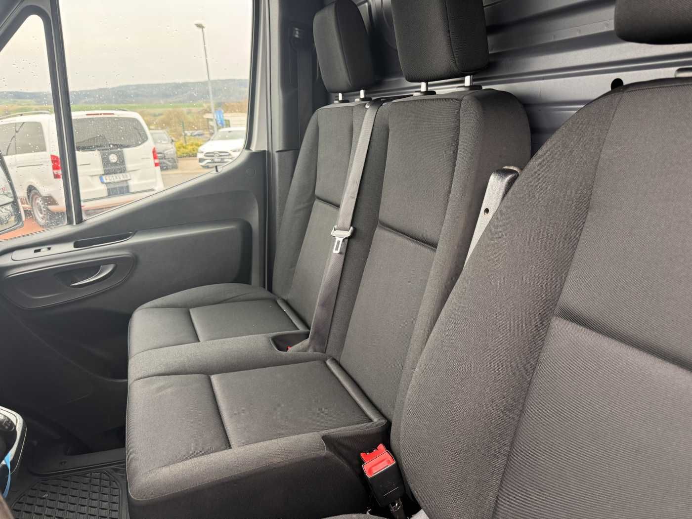 Fahrzeugabbildung Mercedes-Benz Sprinter 516 CDI Werkstatt/Regal AHK3,5to Klima