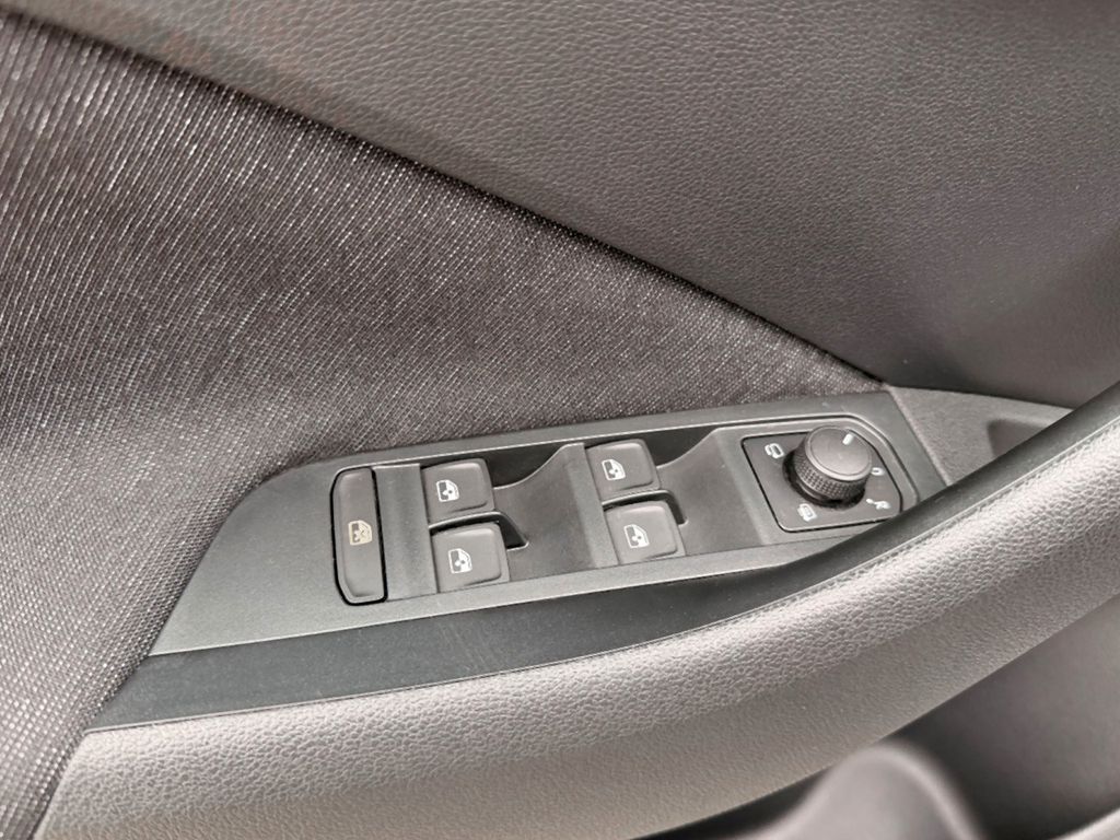 SKODA Scala Top Selection SHZ PDC Rückfahrkamera ALU SKODA Scala Top Selection SHZ PDC Rückfahrkamera ALU