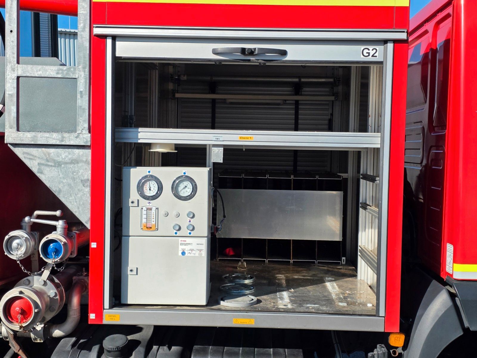 Fahrzeugabbildung MAN LE 8.150 Löschfahrzeug SLF 25/25 100/2500 Liter